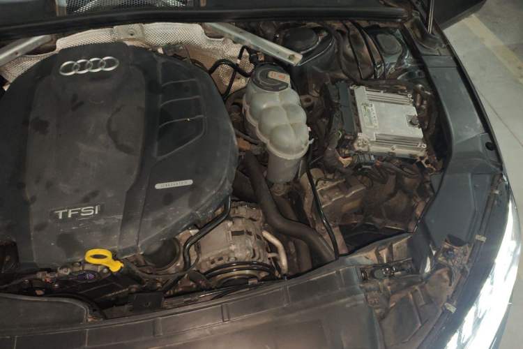 Used Audi A4L 2022 40 TFSI Luxury Dynamic Model Engine Bay Left