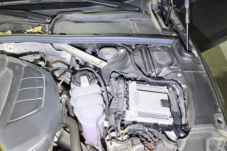 Used Audi A4L 2022 40 TFSI Fashion Dynamic Model Engine Bay Left