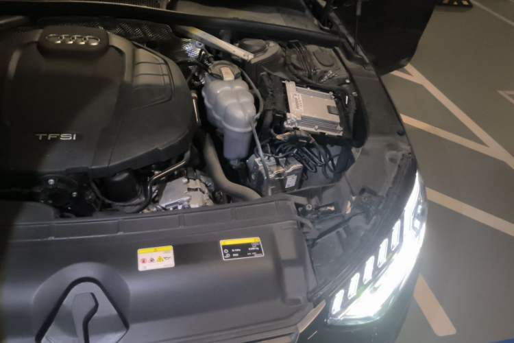 Used Audi A4L 2022 40 TFSI Luxury Dynamic Model Engine Bay Left