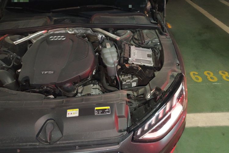 Used Audi A4L 2022 40 TFSI Luxury Dynamic Model Engine Bay Left