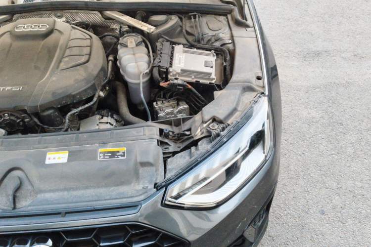Used Audi A4L 2022 40 TFSI Luxury Dynamic Model Engine Bay Left