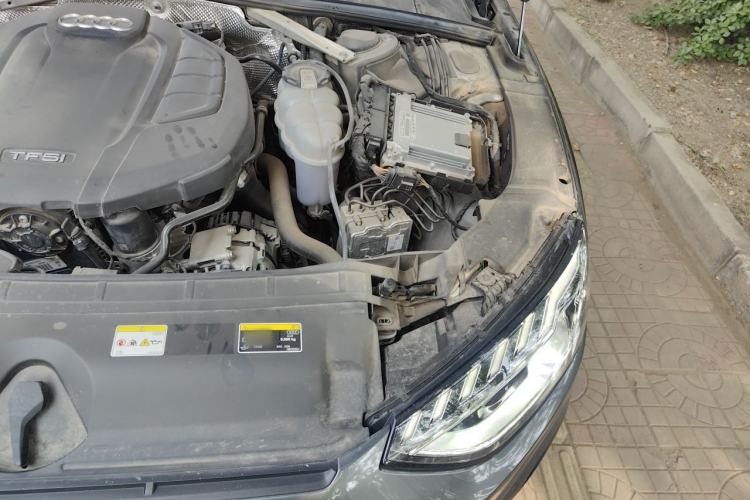 Used Audi A4L 2022 40 TFSI Luxury Dynamic Model Engine Bay Left