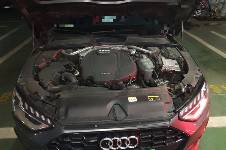 Used Audi A4L 2022 40 TFSI Luxury Dynamic Model Engine Bay