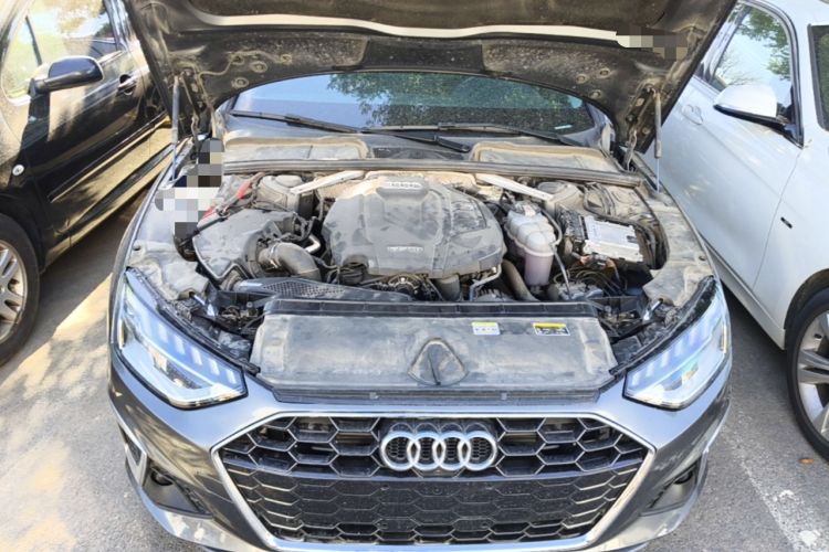 Used Audi A4L 2022 40 TFSI Fashion Dynamic Model Engine Bay