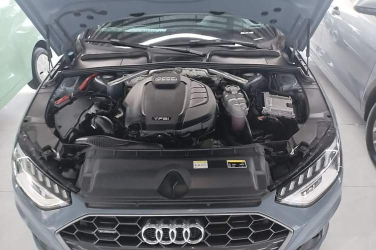 Used Audi A4L 2022 40 TFSI quattro RS Performance Package Engine Bay