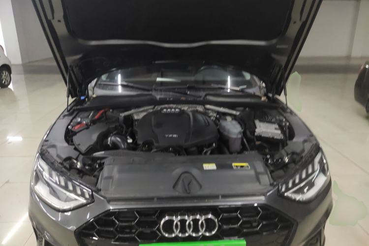 Used Audi A4L 2022 40 TFSI Luxury Dynamic Model Engine Bay