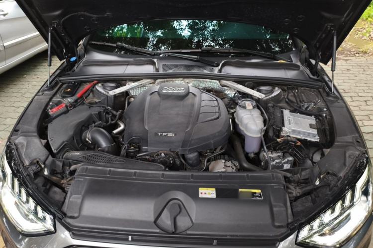 Used Audi A4L 2022 40 TFSI Luxury Dynamic Model Engine Bay