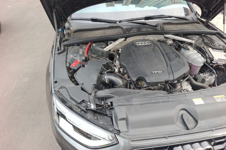 Used Audi A4L 2022 40 TFSI Luxury Dynamic Model Engine Bay Right