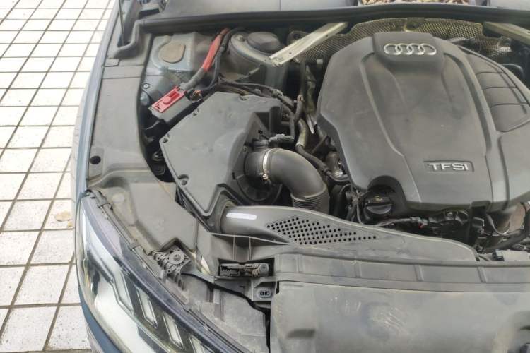 Used Audi A4L 2022 40 TFSI quattro RS Performance Package Engine Bay Right