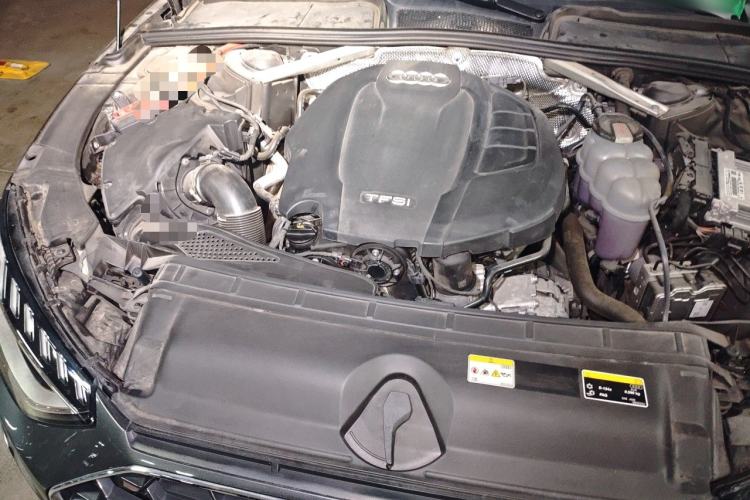 Used Audi A4L 2022 40 TFSI Fashion Dynamic Model Engine Bay Right