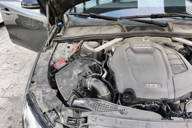 Used Audi A4L 2022 40 TFSI Luxury Dynamic Model Engine Bay Right