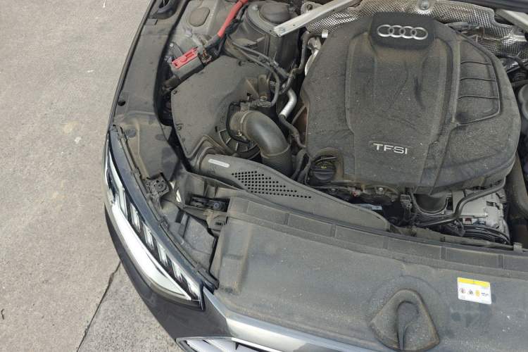 Used Audi A4L 2022 40 TFSI Stylish and Elegant Edition Engine Bay Right