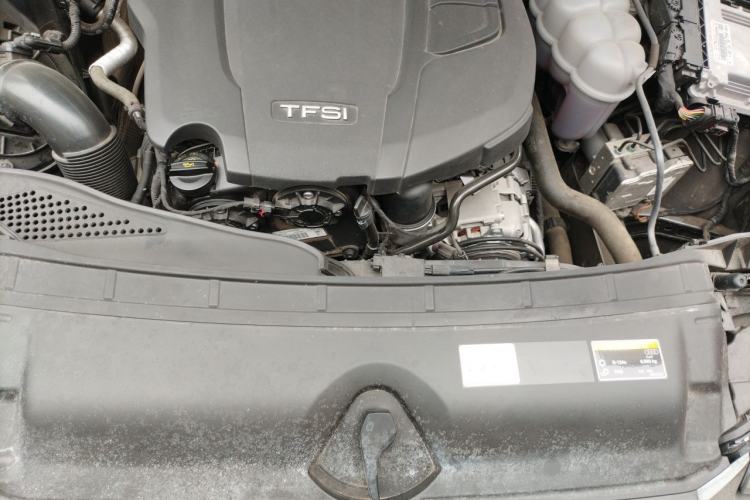 Used Audi A4L 2022 40 TFSI Luxury Dynamic Model Engine Bay