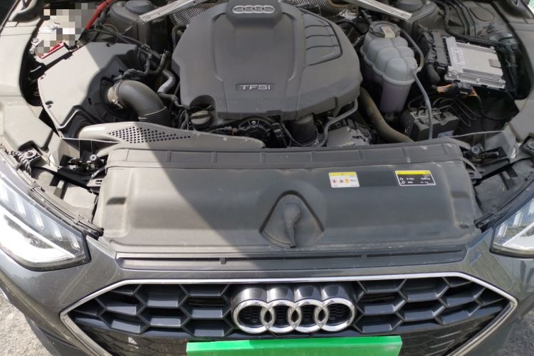 Used Audi A4L 2022 40 TFSI Fashion Dynamic Model Engine Bay