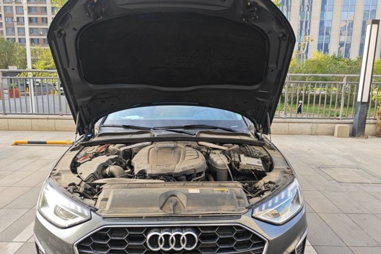 Used Audi A4L 2022 40 TFSI Fashion Dynamic Model Engine Bay