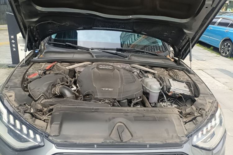 Used Audi A4L 2022 40 TFSI Fashion Dynamic Model Engine Bay