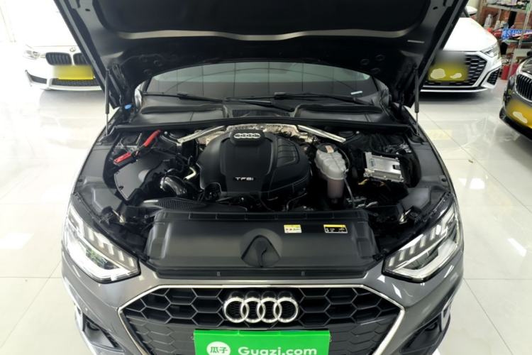 Used Audi A4L 2022 40 TFSI Fashion Dynamic Model Engine Bay