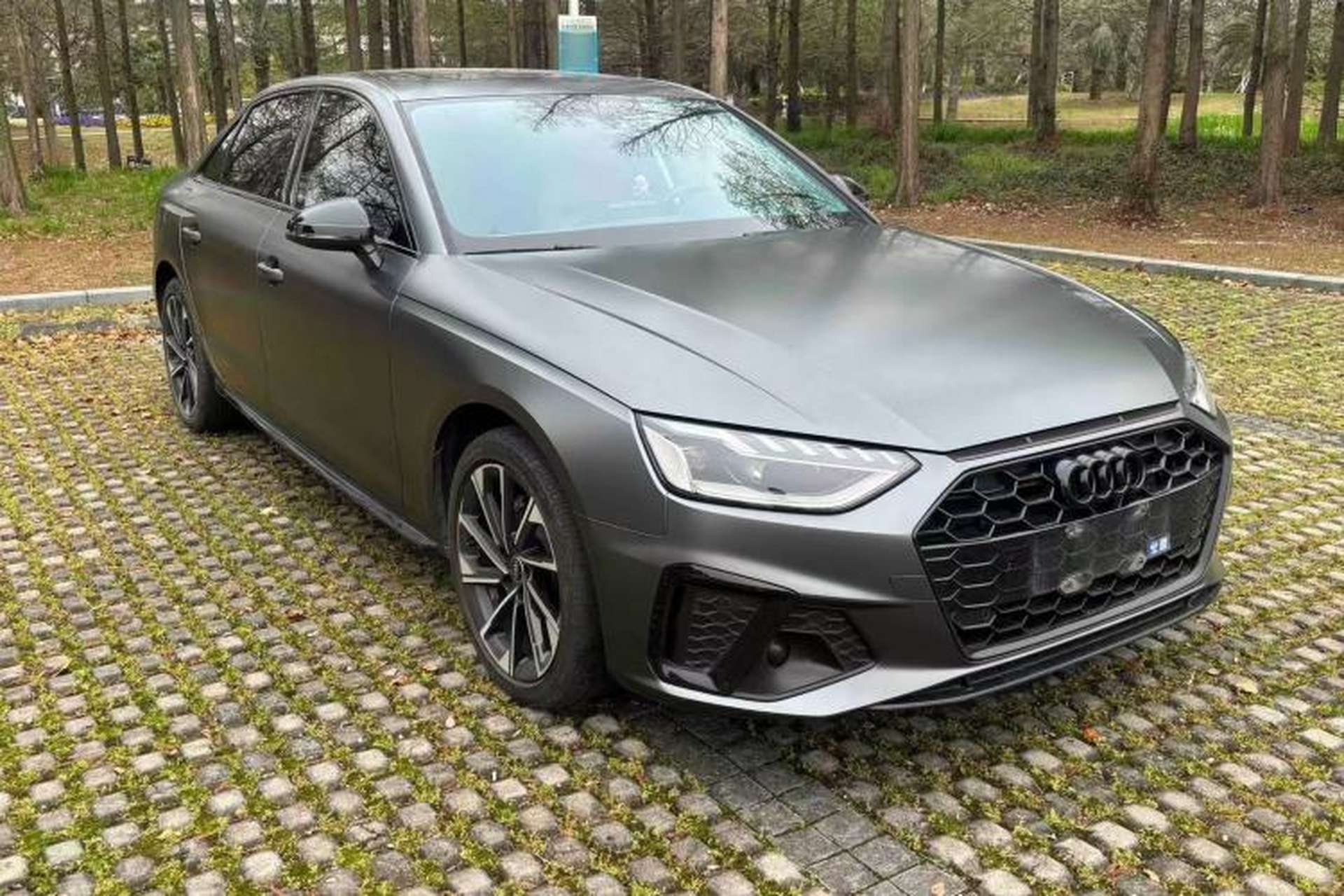 Used Audi A4L 2022 40 TFSI Luxury Dynamic Model Exterior 2