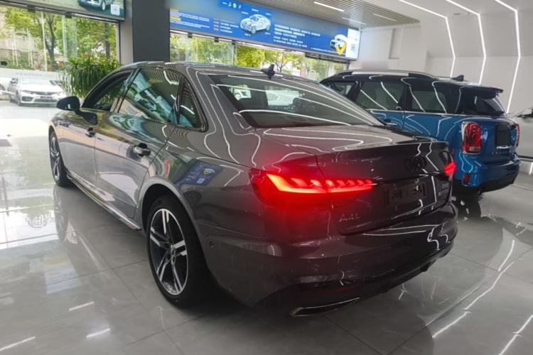 Used Audi A4L 2022 40 TFSI Luxury Dynamic Model Exterior 2