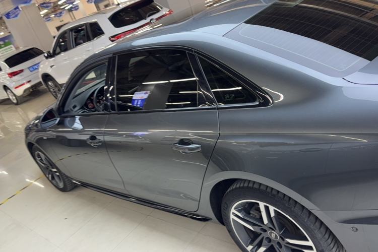 Used Audi A4L 2022 40 TFSI Luxury Dynamic Model Exterior 2