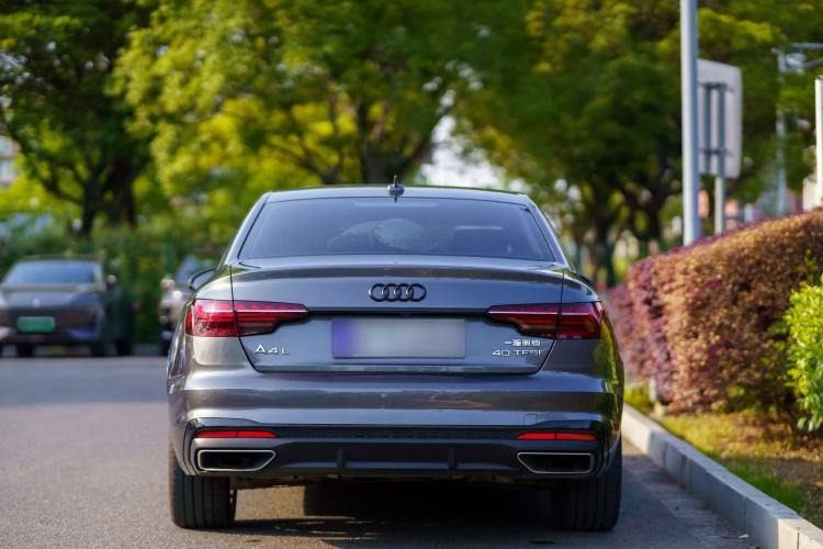 Used Audi A4L 2022 40 TFSI Luxury Dynamic Model Exterior 3