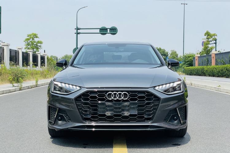 Used Audi A4L 2022 40 TFSI Luxury Dynamic Model Exterior 3