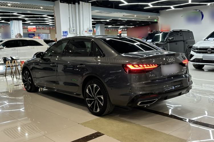 Used Audi A4L 2022 40 TFSI Luxury Dynamic Model Exterior 4