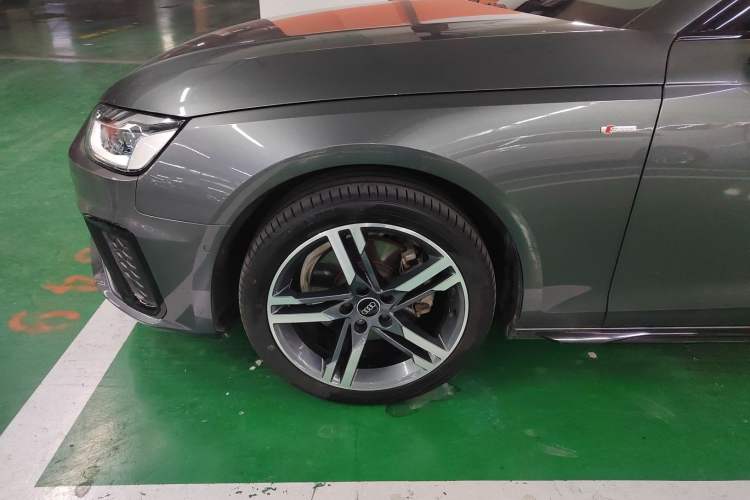 Used Audi A4L 2022 40 TFSI Luxury Dynamic Model Exterior 4