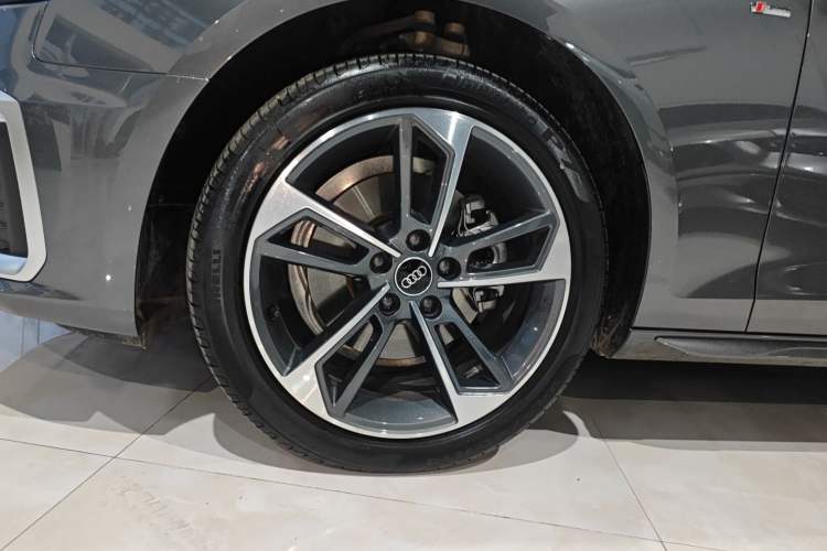 Used Audi A4L 2022 40 TFSI Fashion Dynamic Model Exterior 4