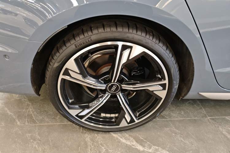 Used Audi A4L 2022 40 TFSI quattro RS Performance Package Exterior 5