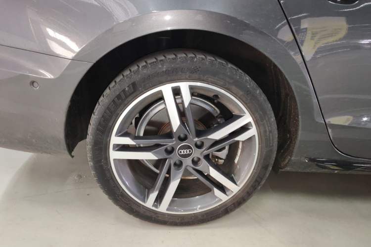 Used Audi A4L 2022 40 TFSI Luxury Dynamic Model Exterior 5