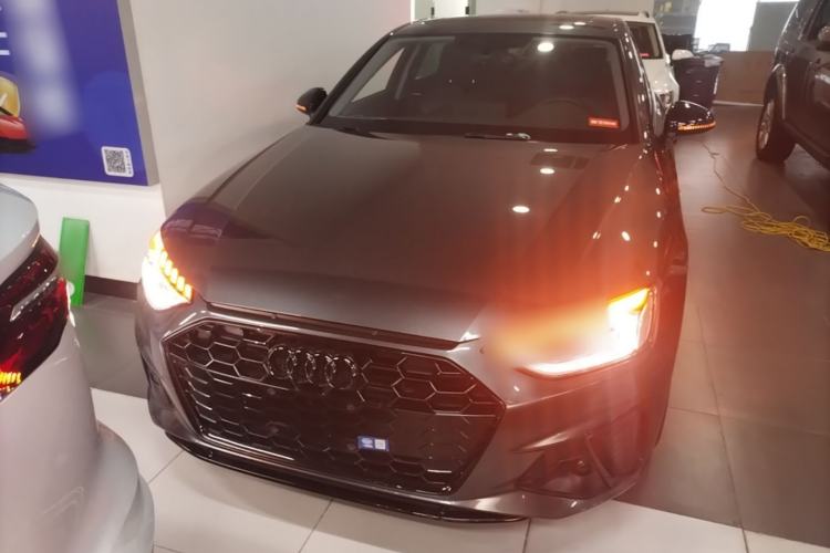Used Audi A4L 2022 40 TFSI Luxury Dynamic Model Front