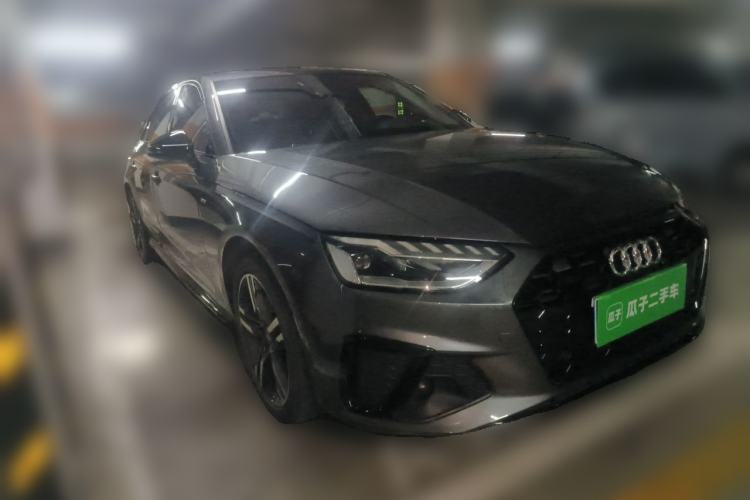 Used Audi A4L 2022 40 TFSI Luxury Dynamic Model Front Right 45 Deg
