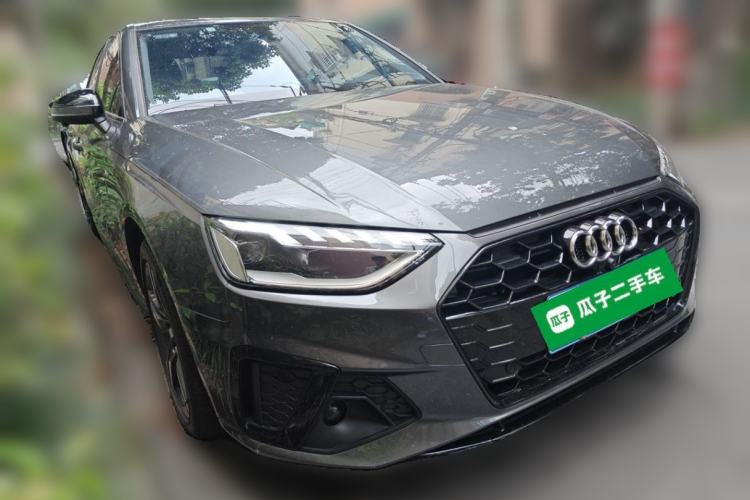 Used Audi A4L 2022 40 TFSI Luxury Dynamic Model Front Right 45 Deg