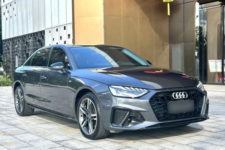 Used Audi A4L 2022 40 TFSI Luxury Dynamic Model Front Right 45 Deg