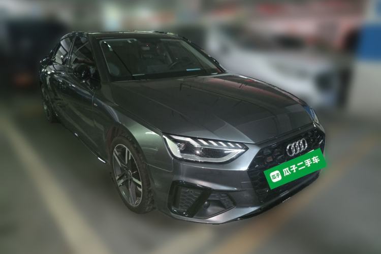 Used Audi A4L 2022 40 TFSI Luxury Dynamic Model Front Right 45 Deg