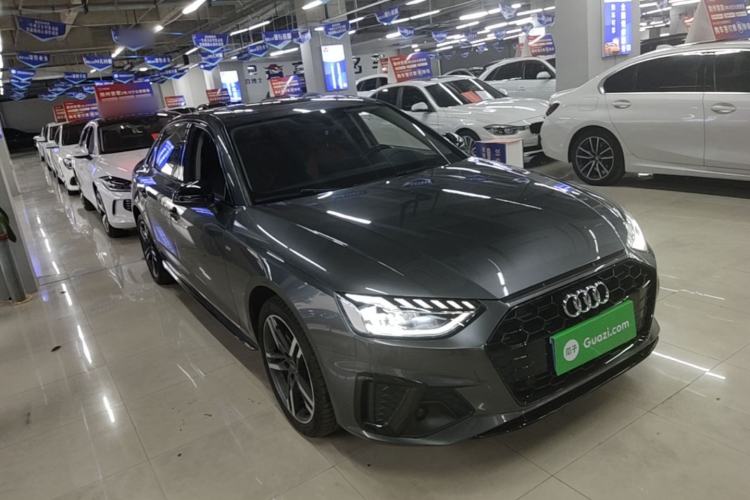 Used Audi A4L 2022 40 TFSI Luxury Dynamic Model Front Right 45 Deg