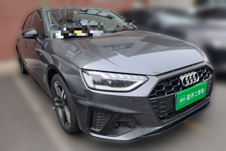 Used Audi A4L 2022 40 TFSI Luxury Dynamic Model Front Right 45 Deg