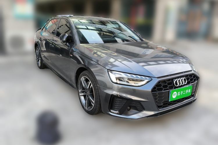 Used Audi A4L 2022 40 TFSI Luxury Dynamic Model Front Right 45 Deg
