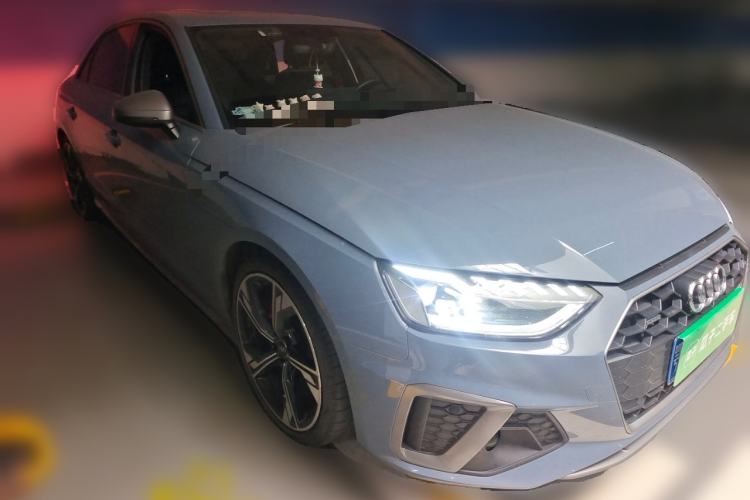 Used Audi A4L 2022 40 TFSI quattro RS Performance Package Front Right 45 Deg