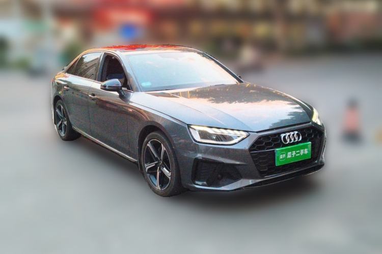 Used Audi A4L 2022 40 TFSI Luxury Dynamic Model Front Right 45 Deg