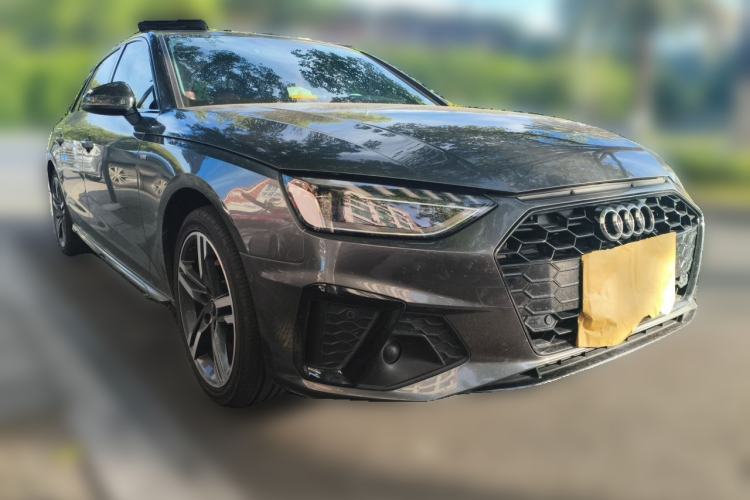Used Audi A4L 2022 40 TFSI Luxury Dynamic Model Front Right 45 Deg