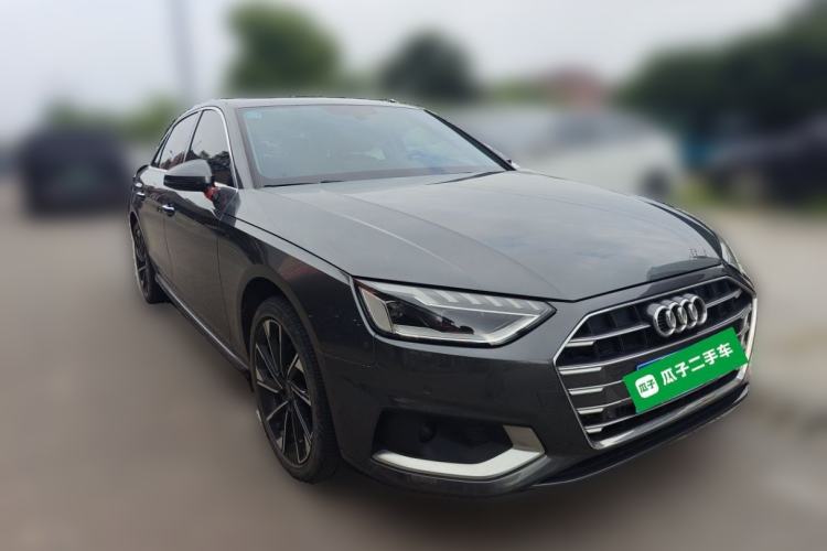 Used Audi A4L 2022 40 TFSI Stylish and Elegant Edition Front Right 45 Deg