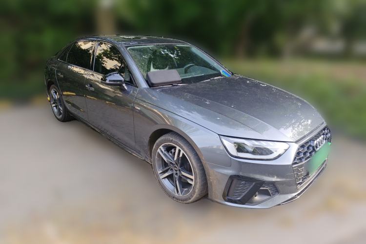 Used Audi A4L 2022 40 TFSI Luxury Dynamic Model Front Right 45 Deg