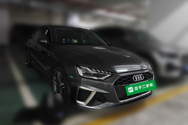 Used Audi A4L 2022 40 TFSI Luxury Dynamic Model Front Right 45 Deg