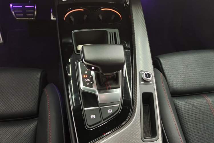 Used Audi A4L 2022 40 TFSI quattro RS Performance Package Gear Lever