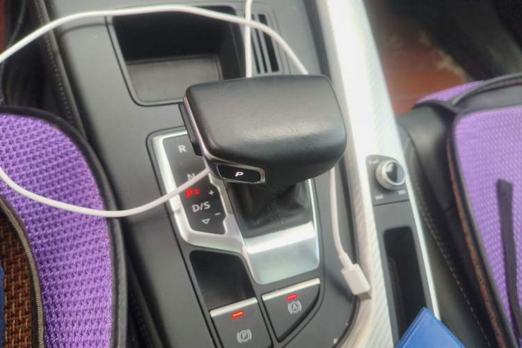 Used Audi A4L 2022 40 TFSI Luxury Prestige Edition Gear Lever