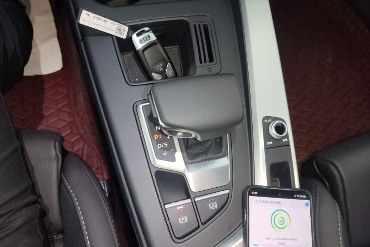 Used Audi A4L 2022 40 TFSI Fashion Dynamic Model Gear Lever