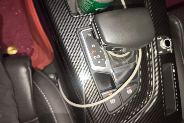 Used Audi A4L 2022 40 TFSI Fashion Dynamic Model Gear Lever