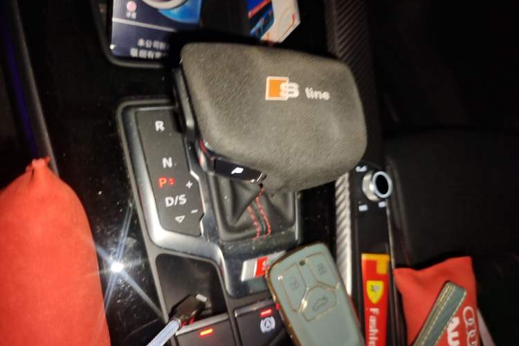 Used Audi A4L 2022 40 TFSI quattro RS Performance Package Gear Lever